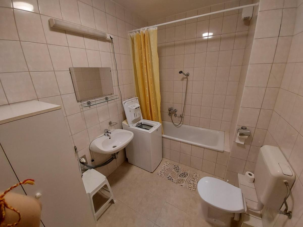 Romai Therme Apartman Lägenhet Hévíz Exteriör bild