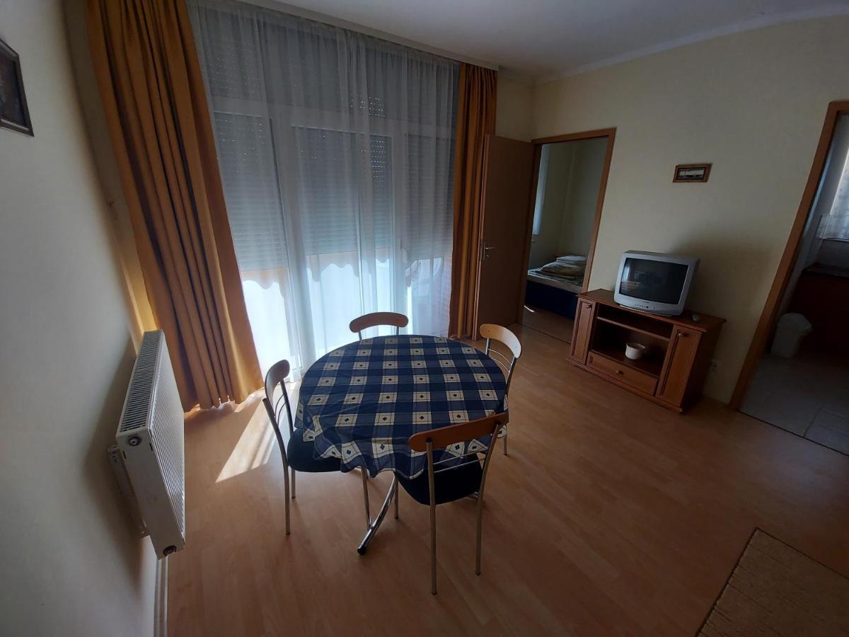 Romai Therme Apartman Lägenhet Hévíz Exteriör bild